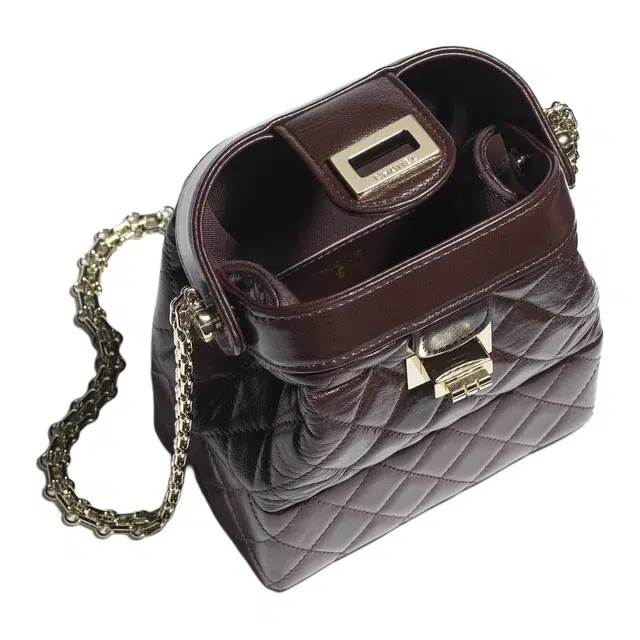 CHANEL 25A