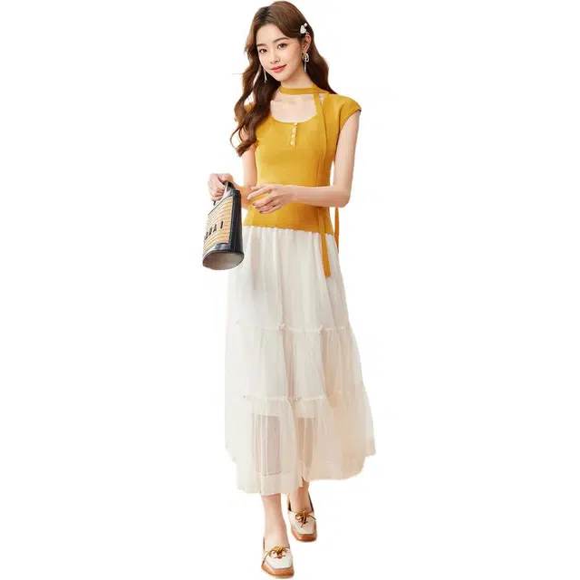 爱依服 修身百搭法式纯色甜美套头短袖针织衫 女款