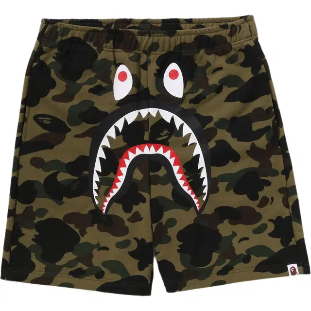 A BATHING APE