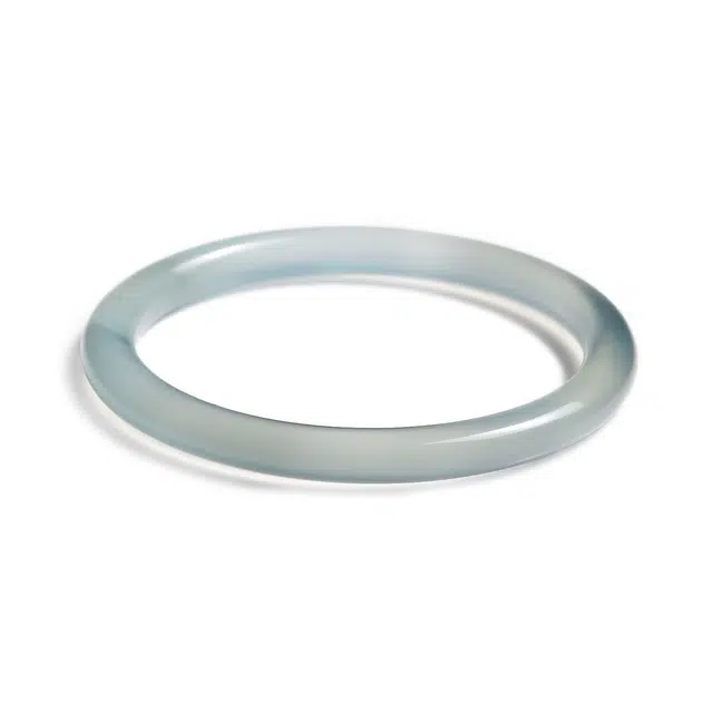 梨云暮雪 【甄选精品】 冰蓝透款  新中式  时尚  招财转运   国风国潮 女生 经典 圆条 玉髓 手镯 女款