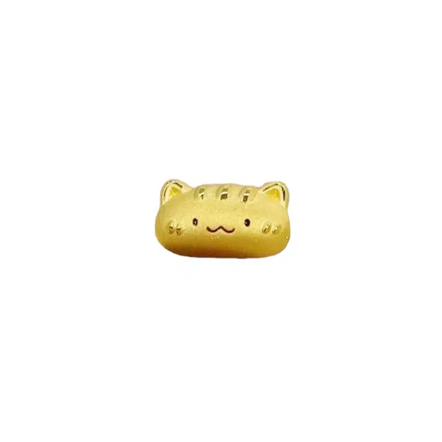 999