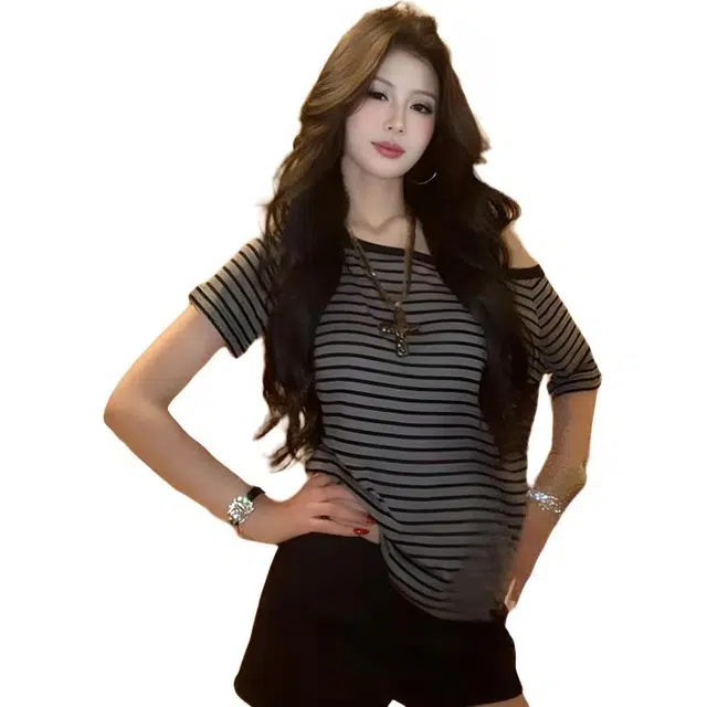 LAKESI T