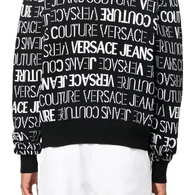 VERSACE JEANS COUTURE x SS22 logo