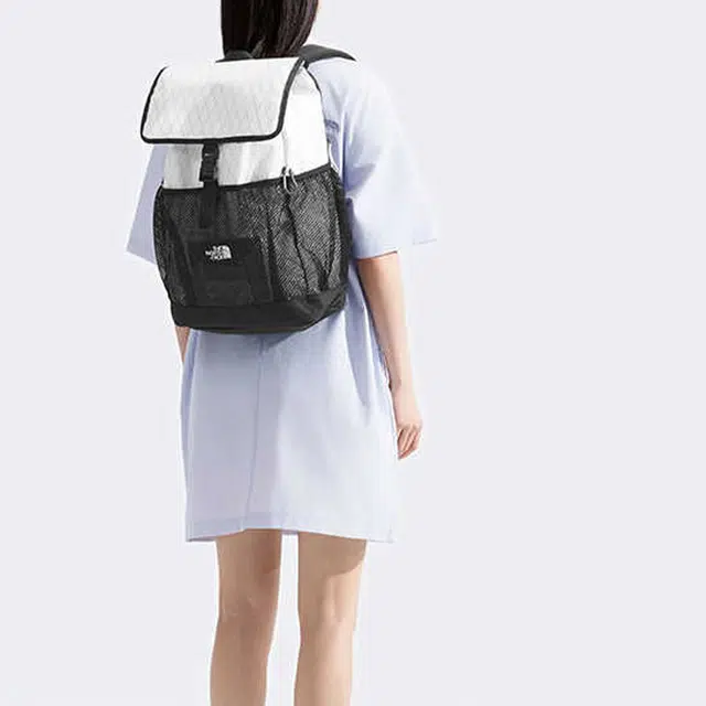 THE NORTH FACE Light 20.5LLogo