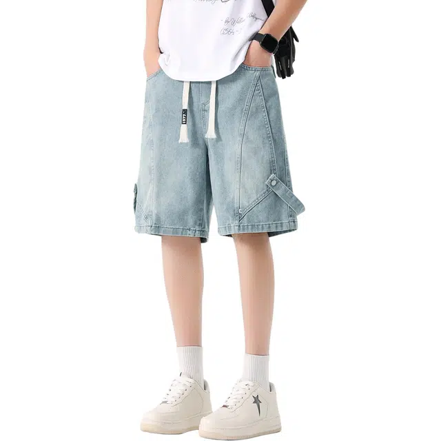 AWAO