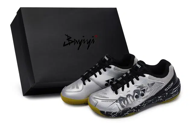 YONEX Power Cushion