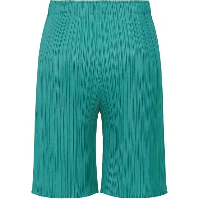 PLEATS PLEASE ISSEY MIYAKE