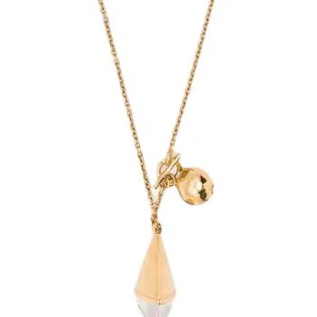 Chloe Droplet Logo