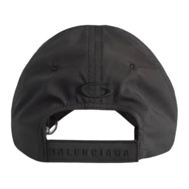 Balenciaga -
