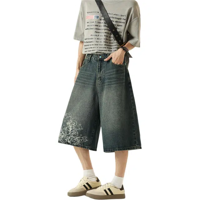 法文箱子 美式复古高街重工绣花宽松阔腿七分牛仔短裤 男款