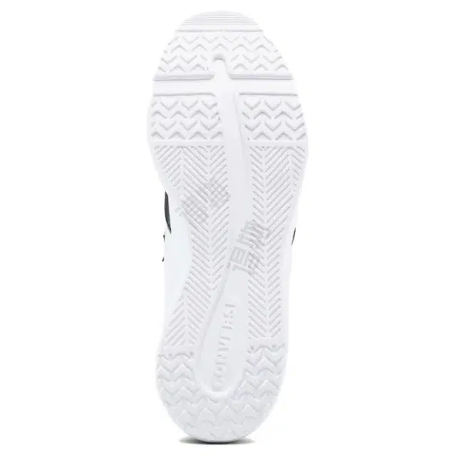 Converse Day One Trainer