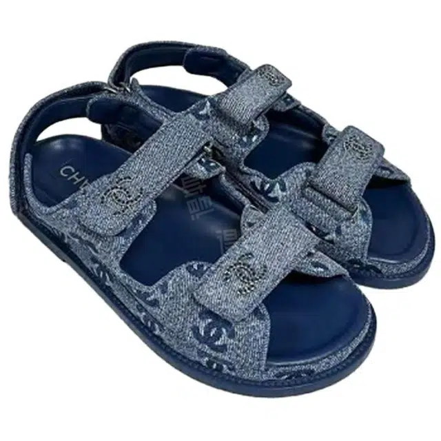 CHANEL 25S