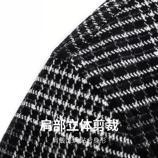 与狼共舞 翻领格纹时尚质感羽绒服 男款 黑白
