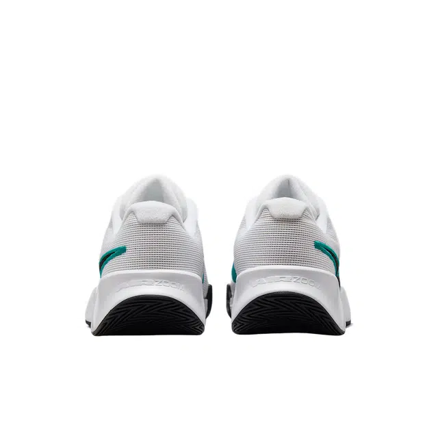 Nike GP Challenge Pro