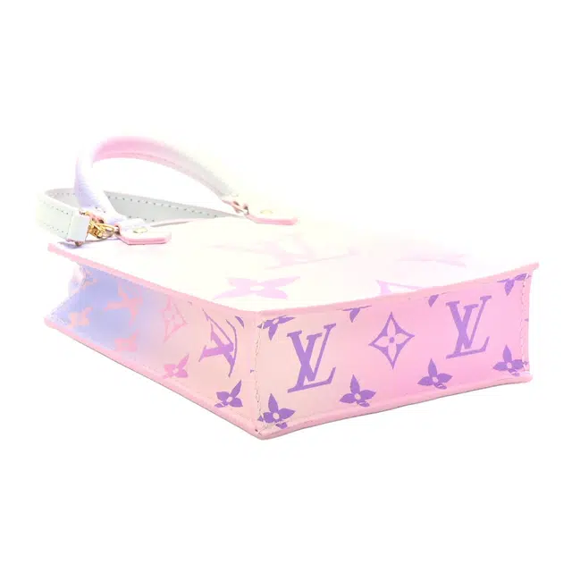 LOUIS VUITTON Petit Sac Plat