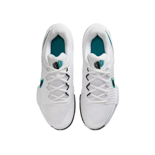 Nike GP Challenge Pro