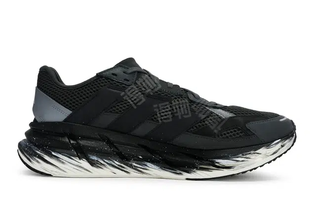 adidas ADISTAR 3 811