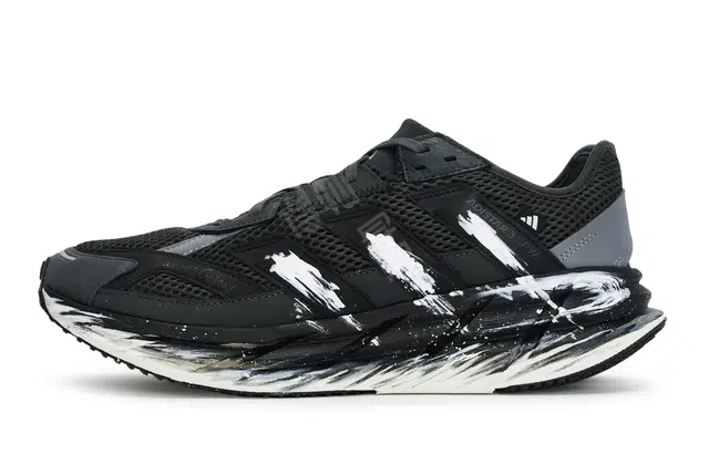 adidas ADISTAR 3 811