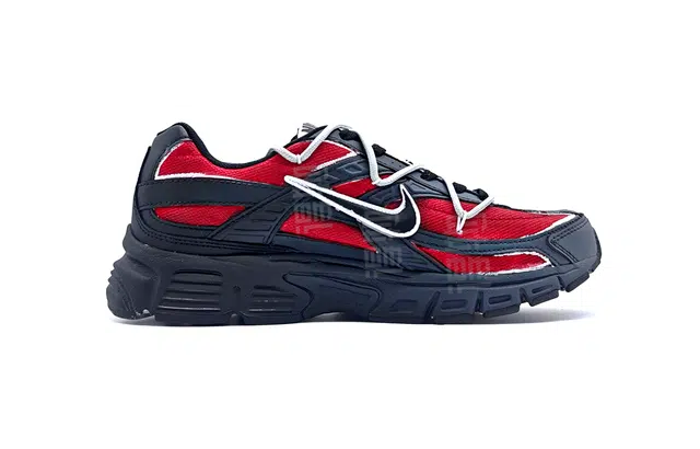 Nike Initiator