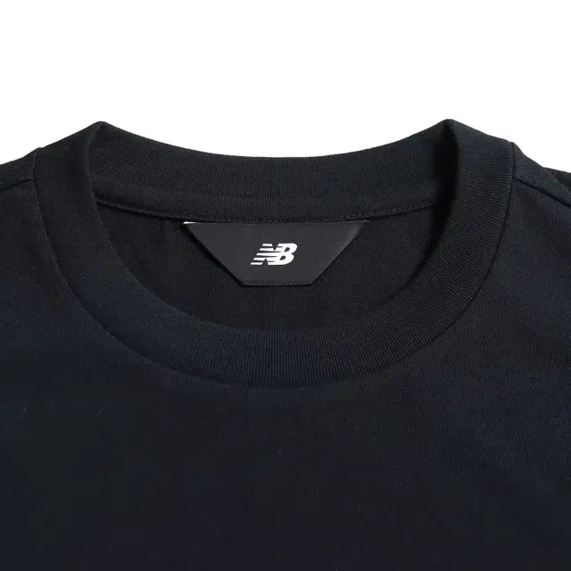 New Balance FW22 LogoT