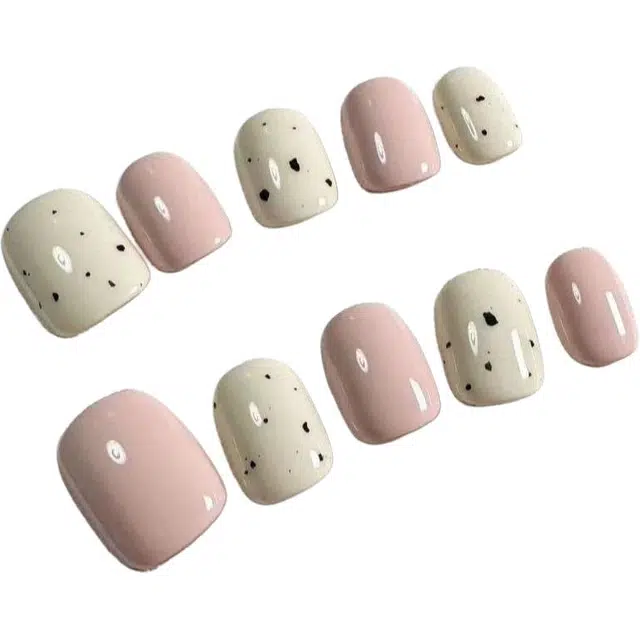 计轩 夏款简约小众定制胶鹌鹑蛋马卡龙清新韩系穿戴甲短款  穿戴甲 短梯米白色粉色跳色 可爱