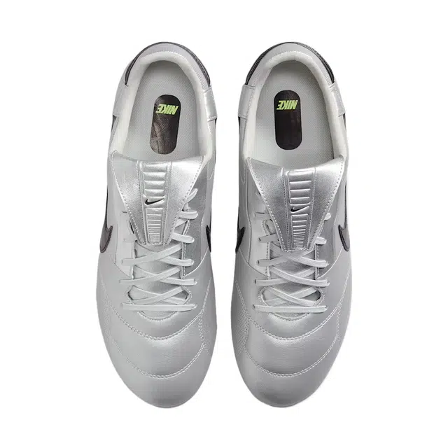 Nike Premier 3