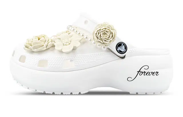 Crocs Classic Platform Clog