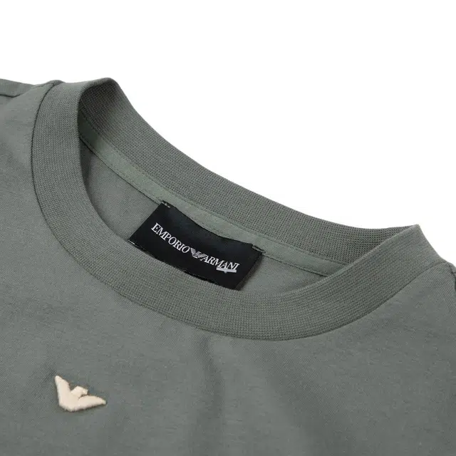 EMPORIO ARMANIT SS25LOGO