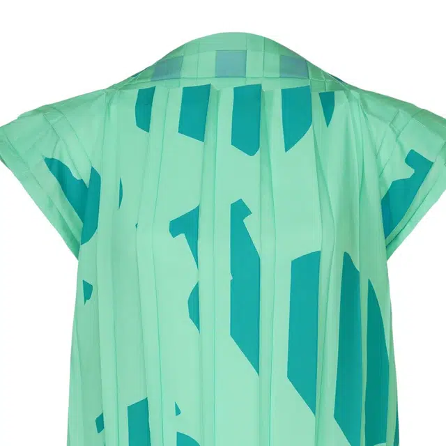 ISSEY MIYAKE SS25 T