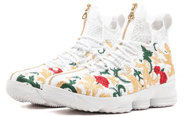 KITH x Nike Lebron 15 Performance 'King's Cloak'