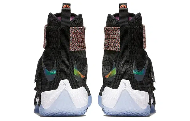 Nike zoom soldier 10 Cosmic