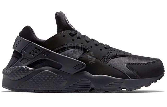 Nike Huarache "Black Black White"
