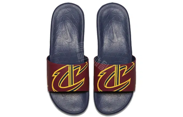 Nike Benassi