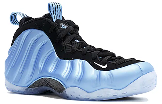 Nike Foamposite One one university blue