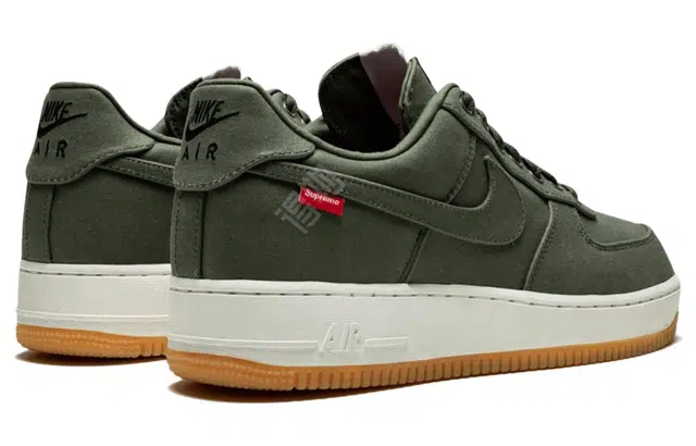 Supreme x Nike Air Force 1 Low