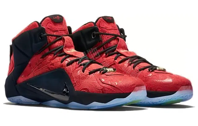 Nike Lebron 12 EXT King's Cloak 12