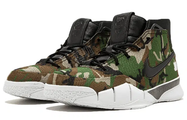 UNDEFEATED x Nike Zoom Kobe 1 Protro