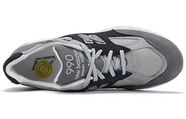 New Balance NB 990 V2