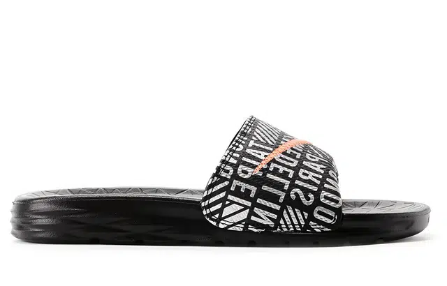 Nike Benassi Solarsoft Slides 2 NWM