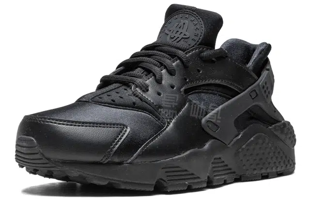 Nike Huarache Tirple Black (W)