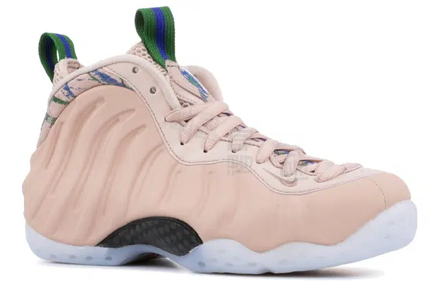 Nike Foamposite One particle beige