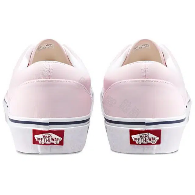 Vans Era