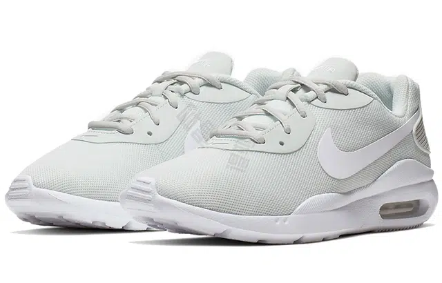 Nike Air Max Oketo