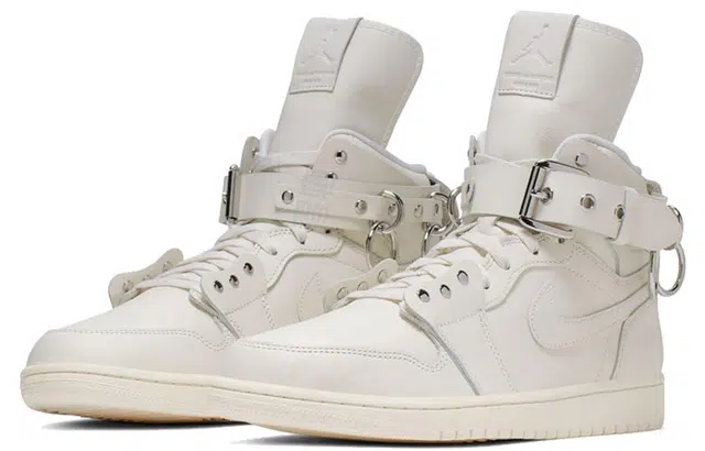 COMME DES GARCONS SHIRT x Jordan Air Jordan 1 Homme Plus