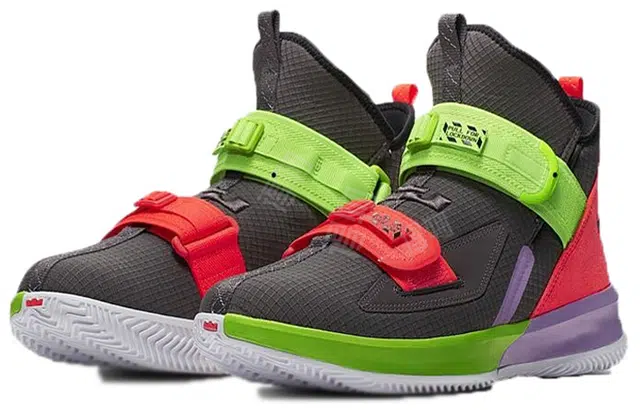 Nike zoom soldier 13 13
