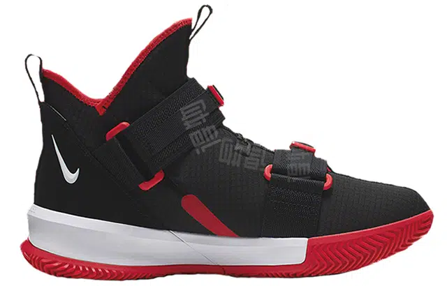Nike zoom soldier 13 13