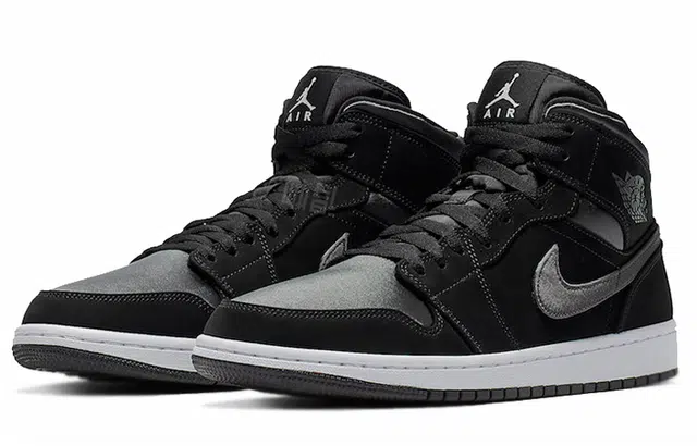 Jordan Air Jordan 1 Mid SE Black Silver