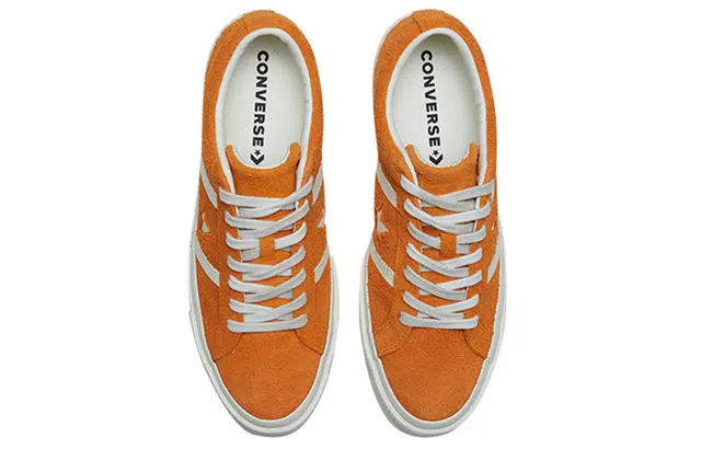 Converse One Star Academy
