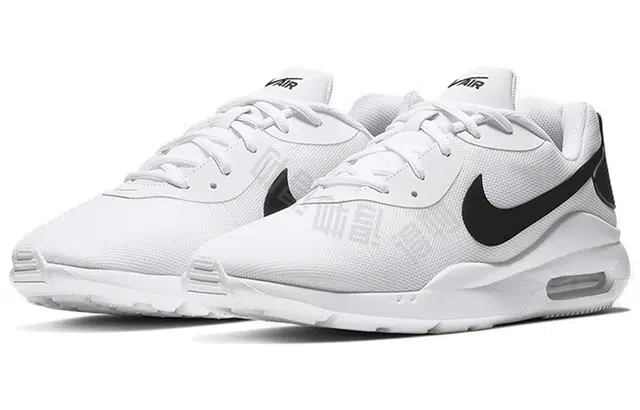 Nike Air Max Oketo