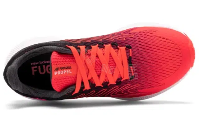 New Balance NB FuelCell Propel